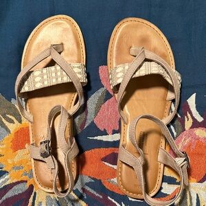 Toms Tan Patterned Sandals